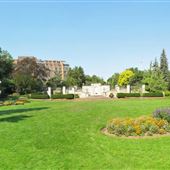 Alexander Muir Memorial Gardens