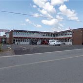 Canadiana Motel