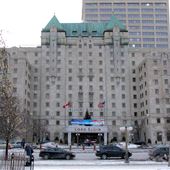Lord Elgin Hotel