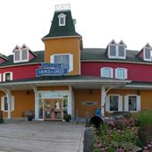 Muskoka Wharf - Gravenhurst Harbour