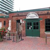 Pure Spirits Oyster House and Grill - The Distillery District