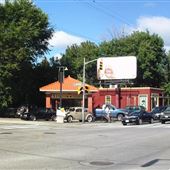 Main St At Hawthorne Ave