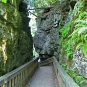 Mono Cliffs Provincial Park