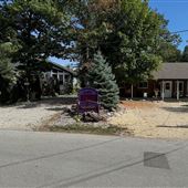 Board & Boat Bed and Breakfast - 11 Simcoe Street