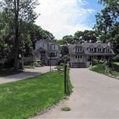 Queen Victoria Avenue