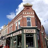 The Piano Inn & Cafe