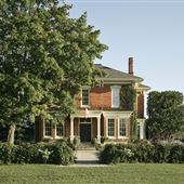 The Eddie Hotel and Farm