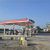 3798 Dunrobin Road