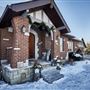 Tudor Pines Bed & Breakfast and The Sunflower Spa