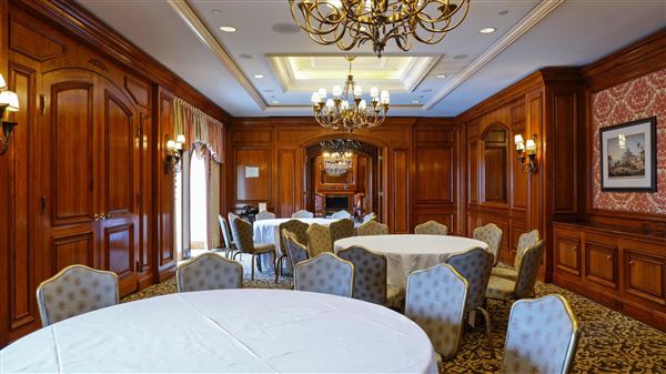 The Fairmont Royal York Hotel - 19th Floor Executive Space Salon 2 (1/31/2020)