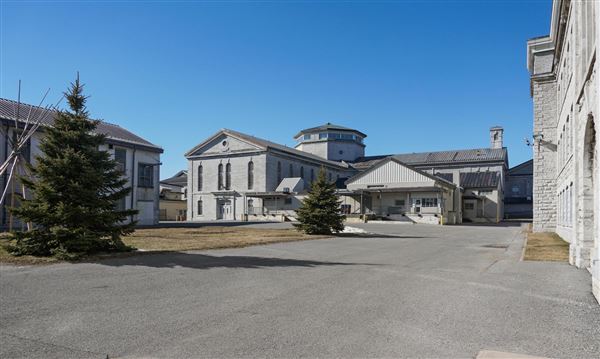 Kingston Penitentiary - Main Cellblock Building S Side (3/27/2019)