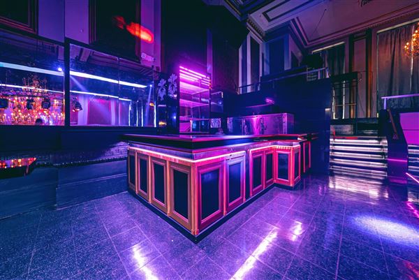 MANSION<br />Mezzanine