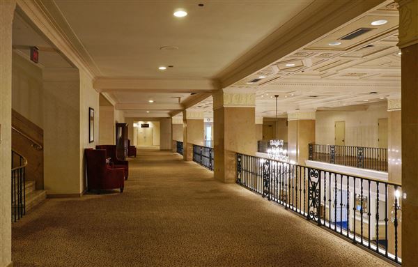 The Fairmont Royal York Hotel - Third Floor Foyer Mezzanine (1/31/2020)