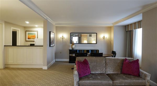 The Fairmont Royal York Hotel - Executive Suite 11-277 (1/31/2020)