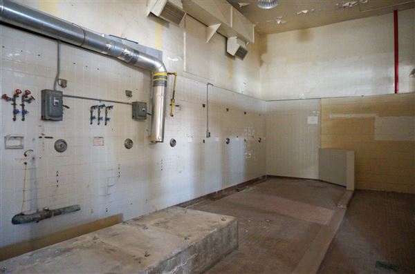 Kingston Penitentiary - B8 Laundry in Old Mess Hall Building (3/27/2019)