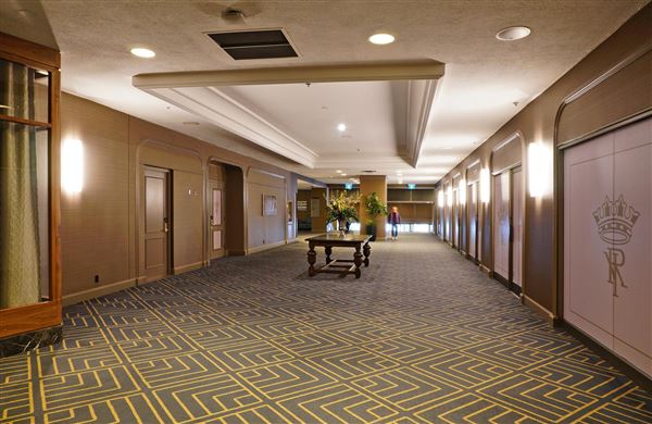 The Fairmont Royal York Hotel - East Lobby Facing E (1/31/2020)