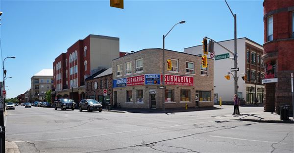 Brantford - Dalhousie Street at Queen Street Facing Southeast (6/16/2021)