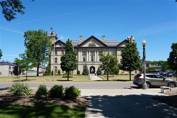 Brantford - Wellington Street From Victoria Park Facing North (6/16/2021)