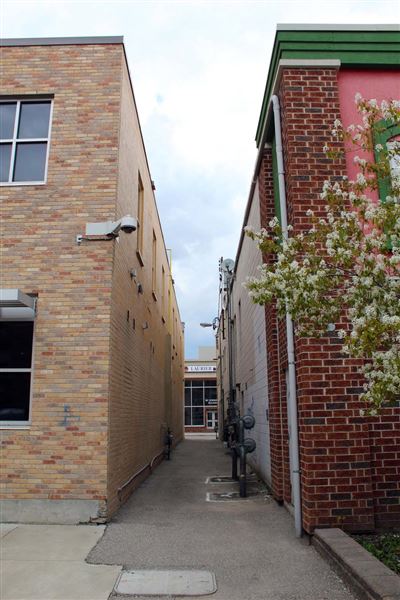 Brantford - Alleyway Off Queen Street - Brantford (6/16/2021)