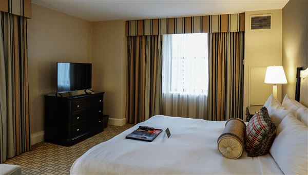 The Fairmont Royal York Hotel - Executive Suite 11-277 (1/31/2020)