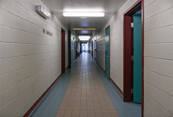 Kingston Penitentiary - Cellblock Wing with Offices (3/27/2019)