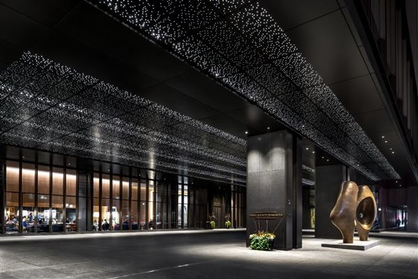 Park Hyatt<br />Hotel Entrance Driveway