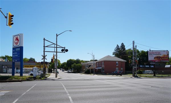 Brantford - Dalhousie Street at Clarence Street Facing East (6/16/2021)