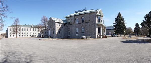 Kingston Penitentiary - Correctional Service Museum N of King St W (3/27/2019)