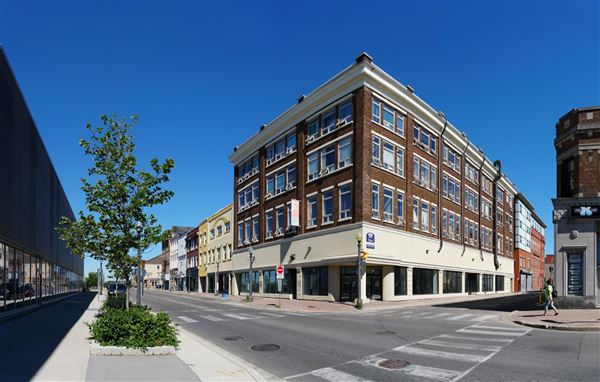 Brantford - Colborne Street at Queen Street Facing Northwest (6/16/2021)