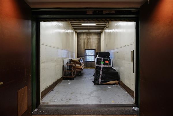 The Fairmont Royal York Hotel - Large Freight Elevator (1/31/2020)