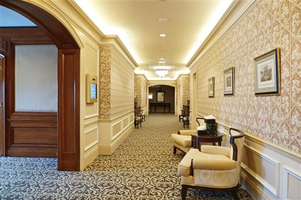 The Fairmont Royal York Hotel - 19th Floor Executive Space Hallway (1/31/2020)