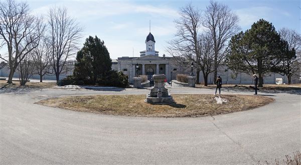 Kingston Penitentiary - Penitentiary from Museum (3/27/2019)